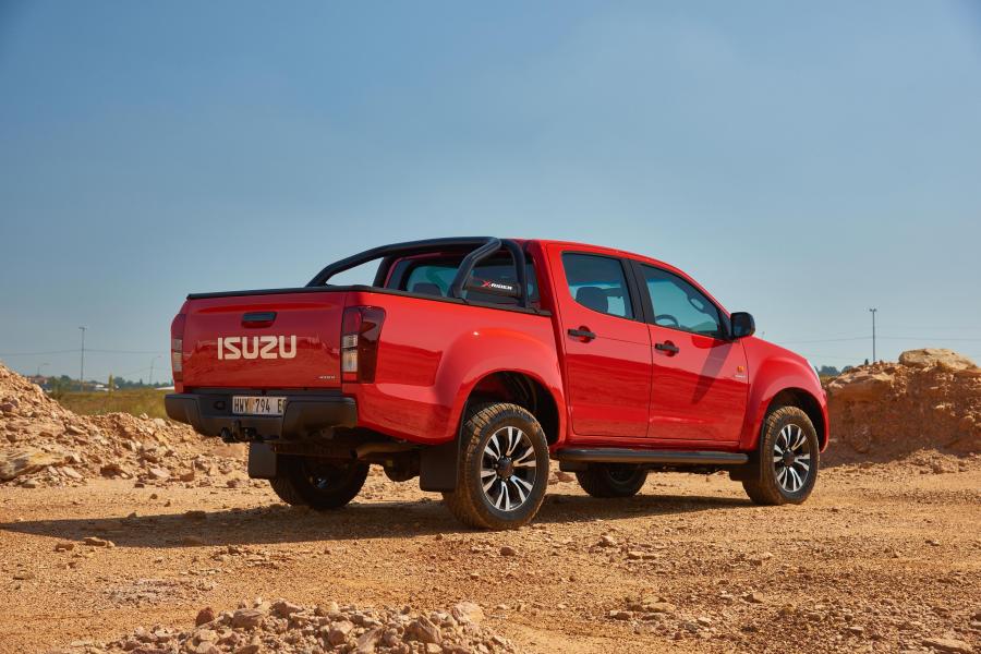  Isuzu KB Double Cab X-Rider 2017 года  (фото 19 из 40)